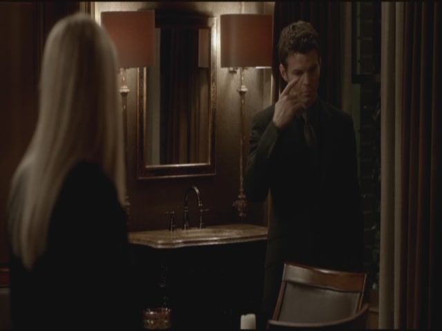 VampireDiariesWorld-dot-org-S3TVD_3x15AllMyChildren2107.jpg