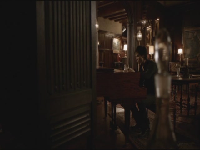 VampireDiariesWorld-dot-org-S3TVD_3x16-1912-2028.jpg