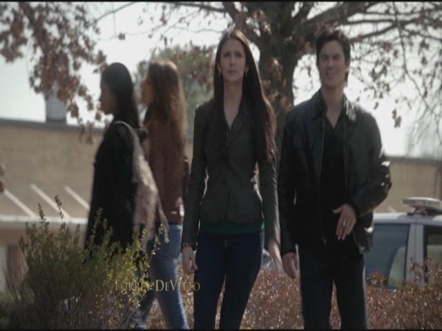 VampireDiariesWorld-dot-org-S3TVD_3x17BreakOnThrough0176.jpg