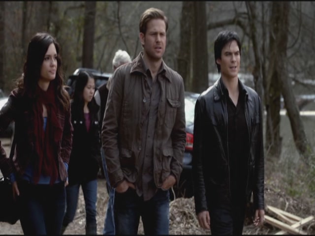 VampireDiariesWorld-dot-org-S3TVD_3x17BreakOnThrough0325.jpg