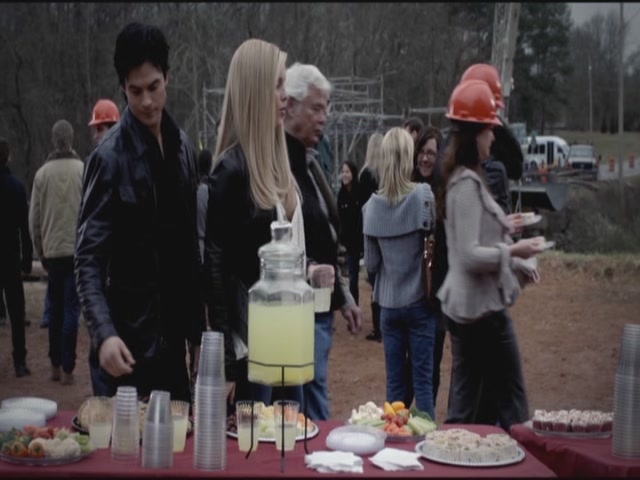 VampireDiariesWorld-dot-org-S3TVD_3x17BreakOnThrough0568.jpg