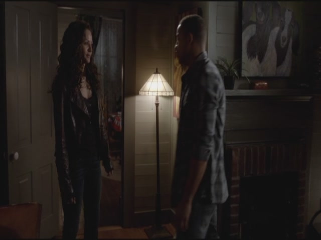 VampireDiariesWorld-dot-org-S3TVD_3x17BreakOnThrough0876.jpg