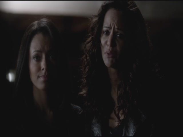 VampireDiariesWorld-dot-org-S3TVD_3x17BreakOnThrough1088.jpg