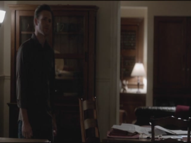 VampireDiariesWorld-dot-org-S3TVD_3x17BreakOnThrough1608.jpg