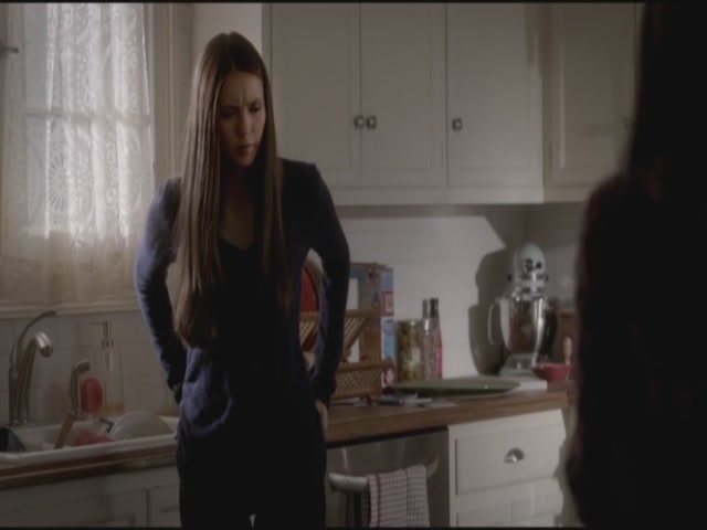 VampireDiariesWorld-dot-org-S3TVD_3x17BreakOnThrough1990.jpg