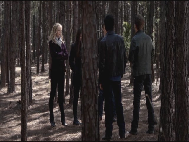 VampireDiariesWorld-dot-org-S3TVD_3x18TheMurderOfOne0323.jpg