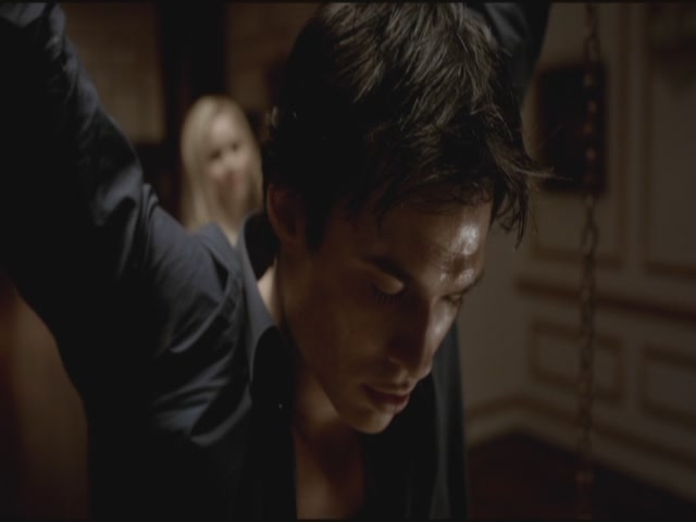 VampireDiariesWorld-dot-org-S3TVD_3x18TheMurderOfOne1056.jpg