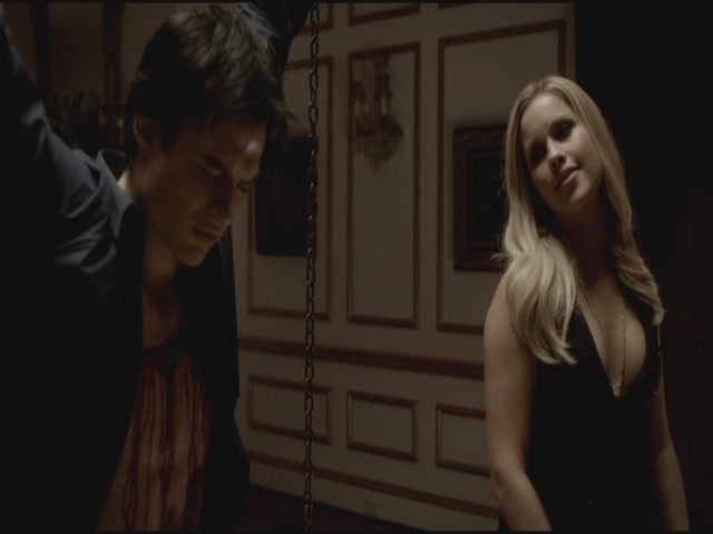 VampireDiariesWorld-dot-org-S3TVD_3x18TheMurderOfOne1060.jpg