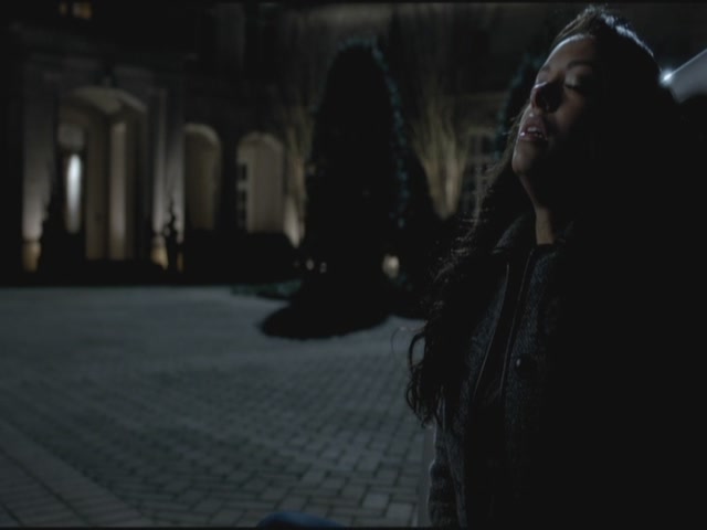 VampireDiariesWorld-dot-org-S3TVD_3x18TheMurderOfOne1452.jpg