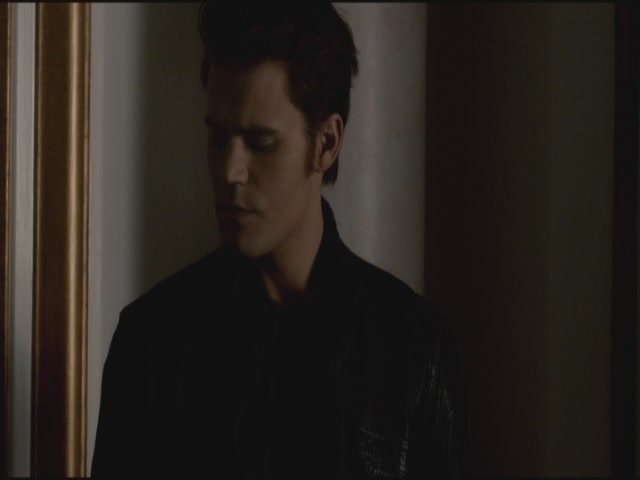 VampireDiariesWorld-dot-org-S3TVD_3x18TheMurderOfOne1912.jpg