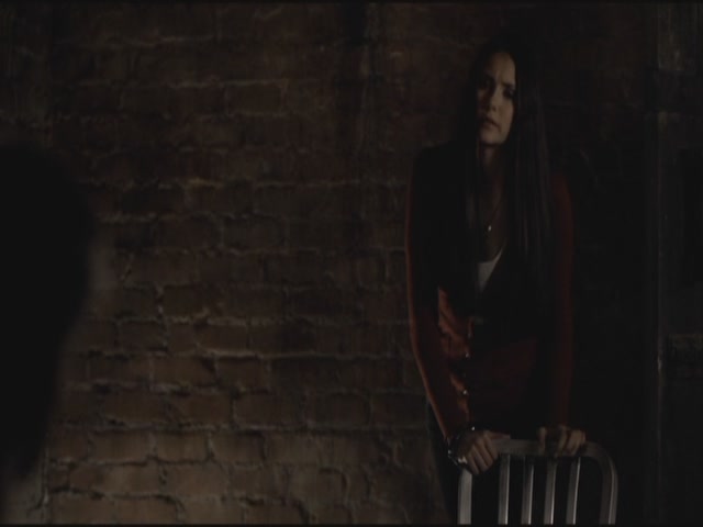 VampireDiariesWorld-dot-org-S3TVD_3x19HeartOfDarkness0074.jpg