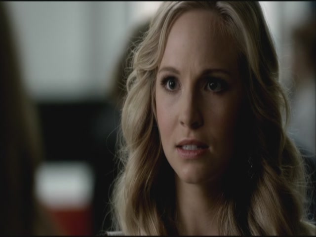 VampireDiariesWorld-dot-org-S3TVD_3x19HeartOfDarkness0224.jpg