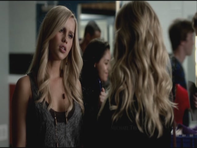 VampireDiariesWorld-dot-org-S3TVD_3x19HeartOfDarkness0225.jpg