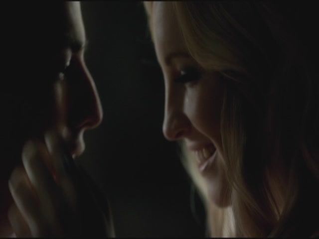 VampireDiariesWorld-dot-org-S3TVD_3x19HeartOfDarkness0630.jpg