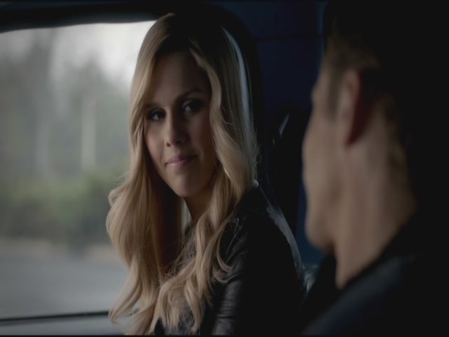 VampireDiariesWorld-dot-org-S3TVD_3x19HeartOfDarkness0697.jpg