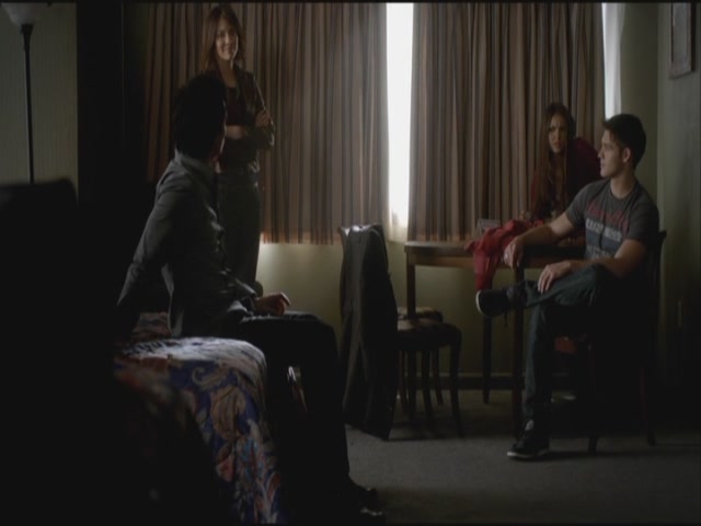 VampireDiariesWorld-dot-org-S3TVD_3x19HeartOfDarkness0741.jpg