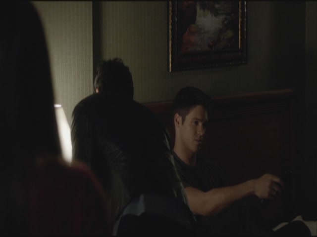 VampireDiariesWorld-dot-org-S3TVD_3x19HeartOfDarkness0988.jpg