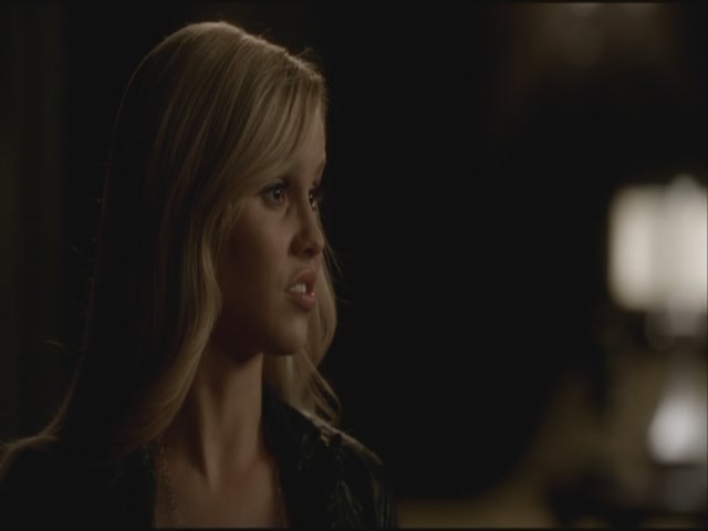 VampireDiariesWorld-dot-org-S3TVD_3x19HeartOfDarkness1017.jpg