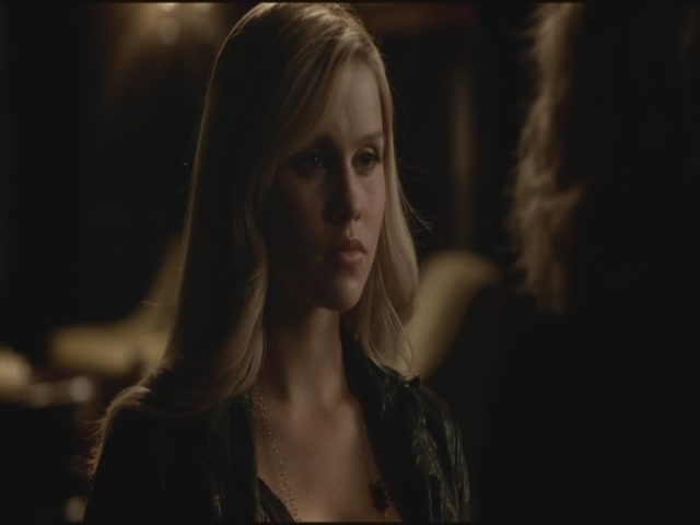 VampireDiariesWorld-dot-org-S3TVD_3x19HeartOfDarkness1029.jpg