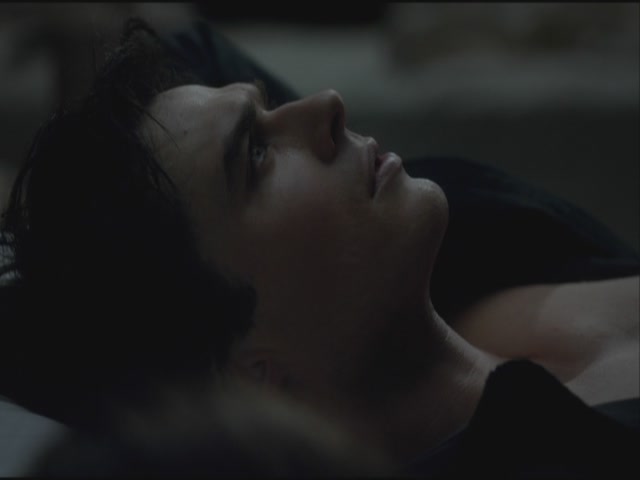 VampireDiariesWorld-dot-org-S3TVD_3x19HeartOfDarkness1317.jpg