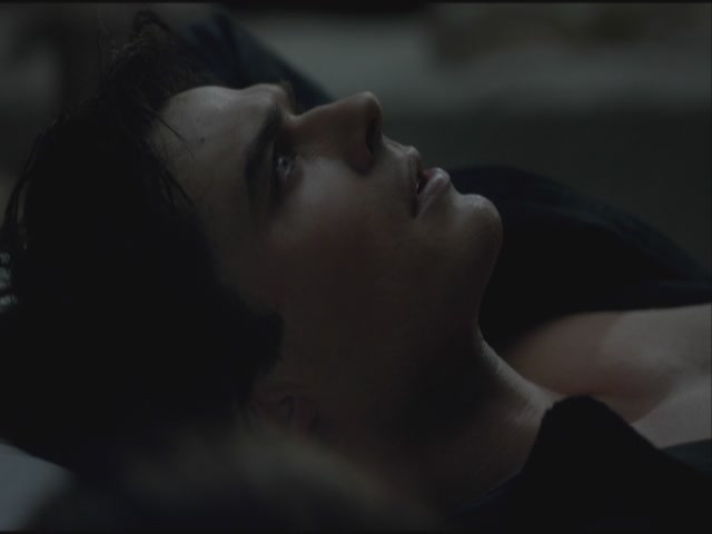 VampireDiariesWorld-dot-org-S3TVD_3x19HeartOfDarkness1318.jpg