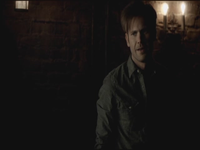 VampireDiariesWorld-dot-org-S3TVD_3x19HeartOfDarkness1475.jpg