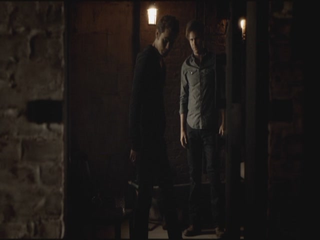 VampireDiariesWorld-dot-org-S3TVD_3x19HeartOfDarkness1517.jpg