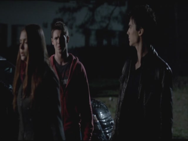 VampireDiariesWorld-dot-org-S3TVD_3x19HeartOfDarkness1543.jpg