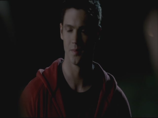 VampireDiariesWorld-dot-org-S3TVD_3x19HeartOfDarkness1552.jpg