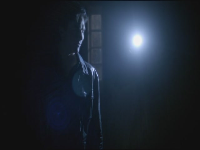 VampireDiariesWorld-dot-org-S3TVD_3x19HeartOfDarkness1569.jpg