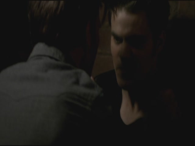 VampireDiariesWorld-dot-org-S3TVD_3x19HeartOfDarkness1657.jpg