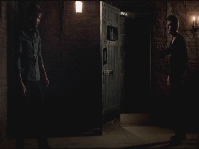 VampireDiariesWorld-dot-org-S3TVD_3x19HeartOfDarkness1686.jpg