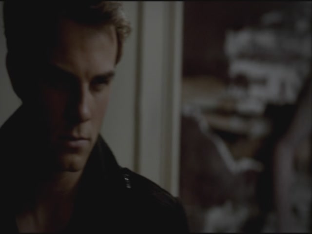 VampireDiariesWorld-dot-org-S3TVD_3x19HeartOfDarkness1739.jpg