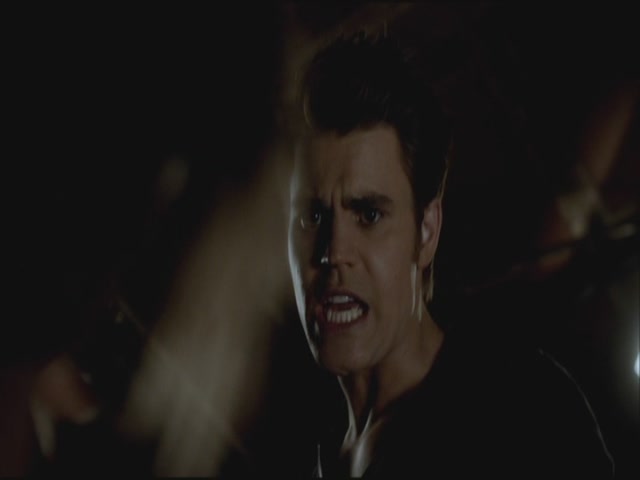 VampireDiariesWorld-dot-org-S3TVD_3x19HeartOfDarkness1790.jpg