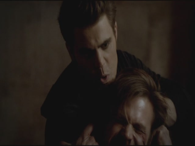 VampireDiariesWorld-dot-org-S3TVD_3x19HeartOfDarkness1801.jpg