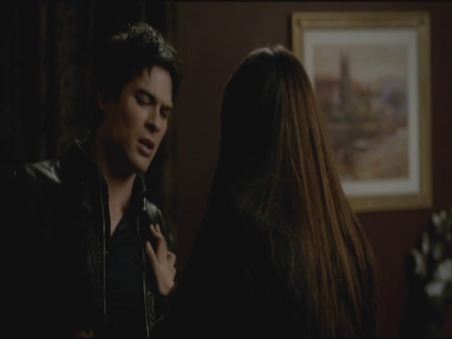 VampireDiariesWorld-dot-org-S3TVD_3x19HeartOfDarkness1827.jpg