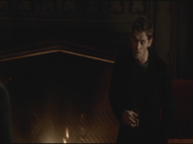 VampireDiariesWorld-dot-org-S3TVD_3x19HeartOfDarkness1963.jpg