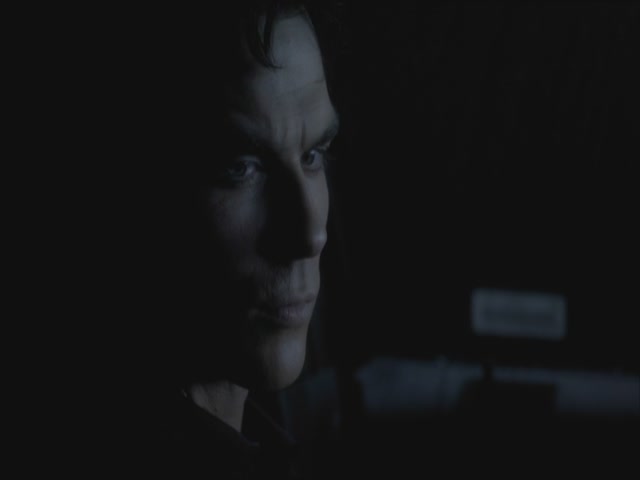 VampireDiariesWorld-dot-org-S3TVD_3x19HeartOfDarkness2065.jpg