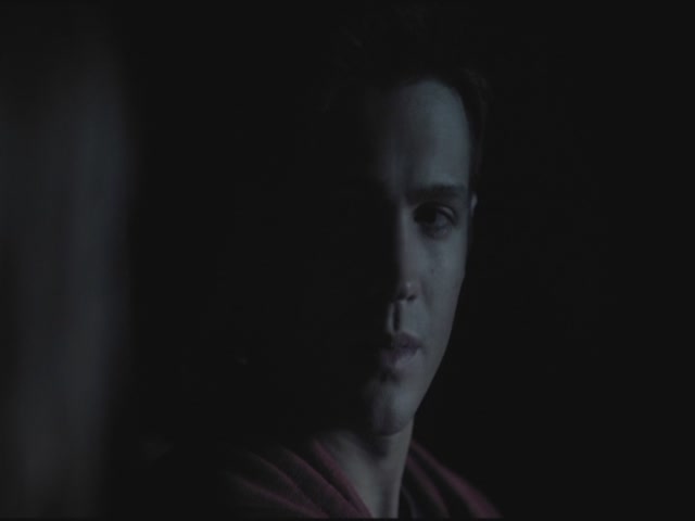 VampireDiariesWorld-dot-org-S3TVD_3x19HeartOfDarkness2075.jpg