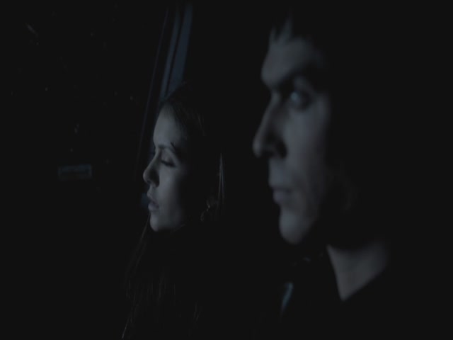 VampireDiariesWorld-dot-org-S3TVD_3x19HeartOfDarkness2087.jpg