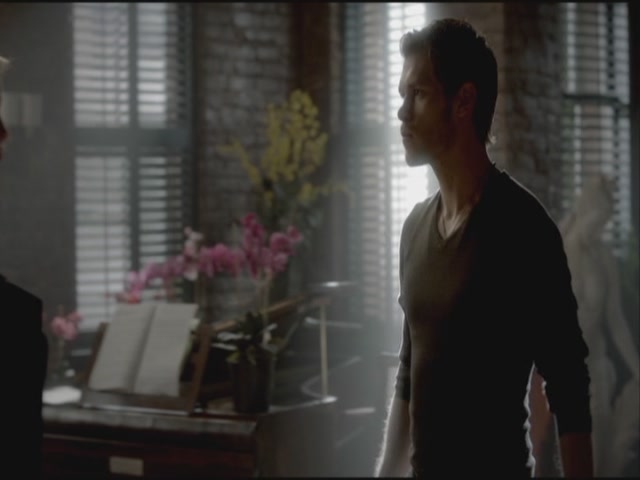 VampireDiariesWorld-dot-org-S3TVD_3x20DoNotGoGentle0054.jpg