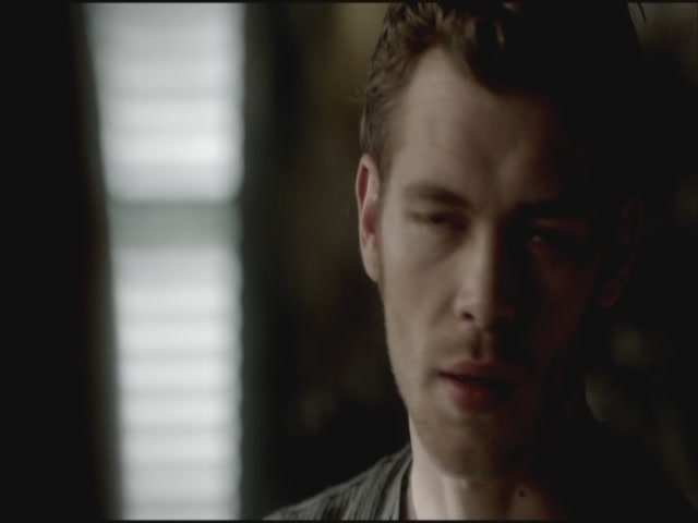 VampireDiariesWorld-dot-org-S3TVD_3x20DoNotGoGentle0058.jpg