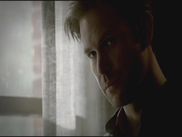 VampireDiariesWorld-dot-org-S3TVD_3x20DoNotGoGentle0093.jpg