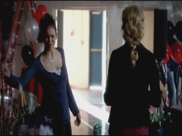 VampireDiariesWorld-dot-org-S3TVD_3x20DoNotGoGentle0165.jpg