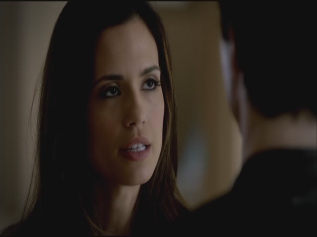 VampireDiariesWorld-dot-org-S3TVD_3x20DoNotGoGentle0335.jpg