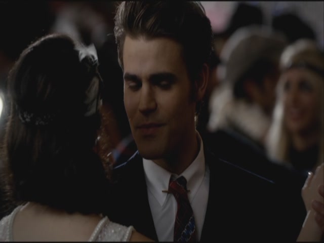 VampireDiariesWorld-dot-org-S3TVD_3x20DoNotGoGentle0614.jpg