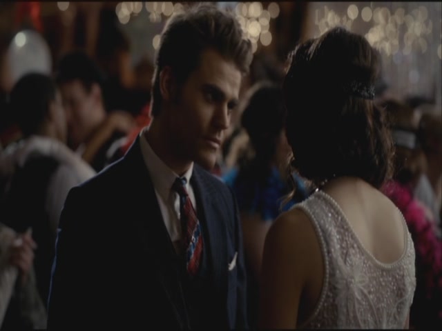 VampireDiariesWorld-dot-org-S3TVD_3x20DoNotGoGentle0653.jpg