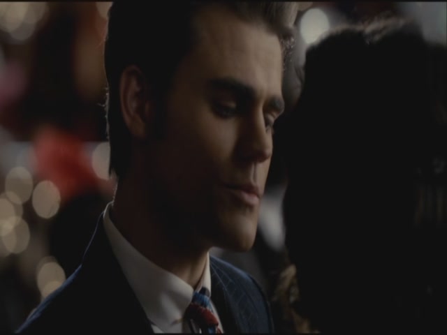 VampireDiariesWorld-dot-org-S3TVD_3x20DoNotGoGentle0664.jpg