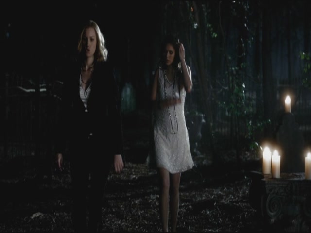 VampireDiariesWorld-dot-org-S3TVD_3x20DoNotGoGentle0877.jpg