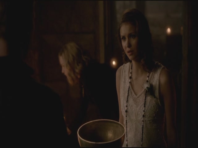 VampireDiariesWorld-dot-org-S3TVD_3x20DoNotGoGentle1148.jpg